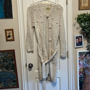 white knit long cardigan sz m
